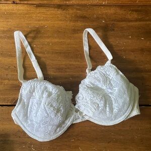 Vintage Olga Bra White Lingerie Nylon Lace Sz 38B 38 B Underwire